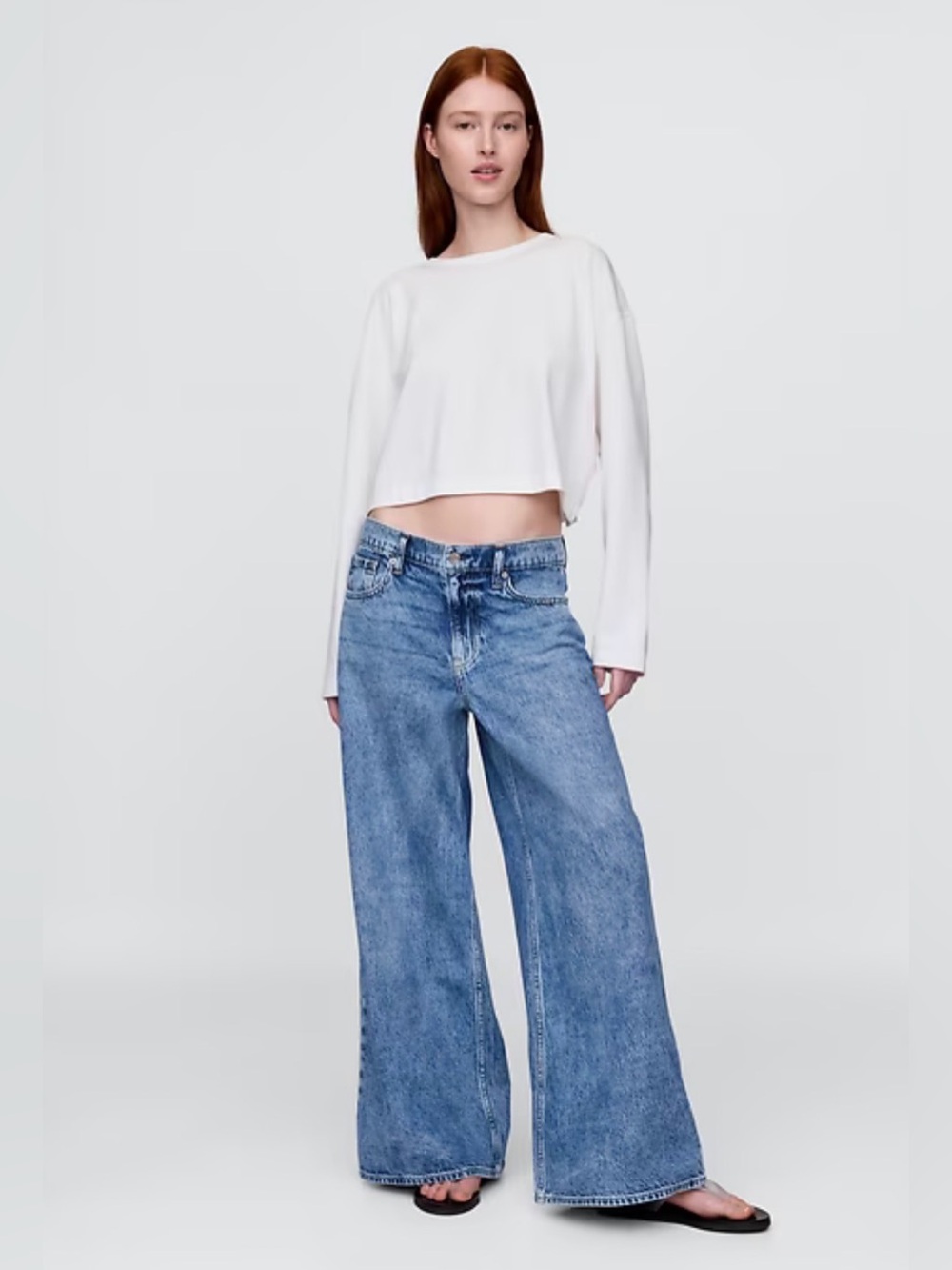 Gap Womenâs Extra Baggy Low Rise Light Wash Jeans